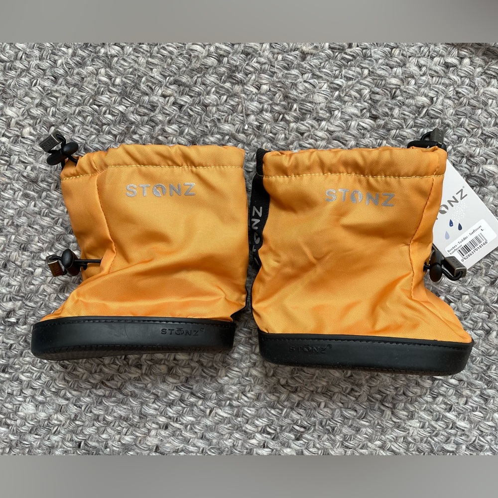 NWT Stonz Sunflower Toddler Booties